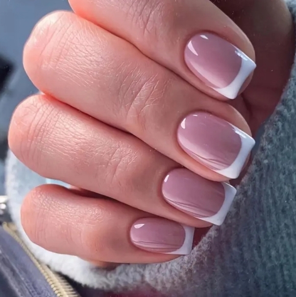 24 Pieces Fake Press On Nails - Picture 8 of 8